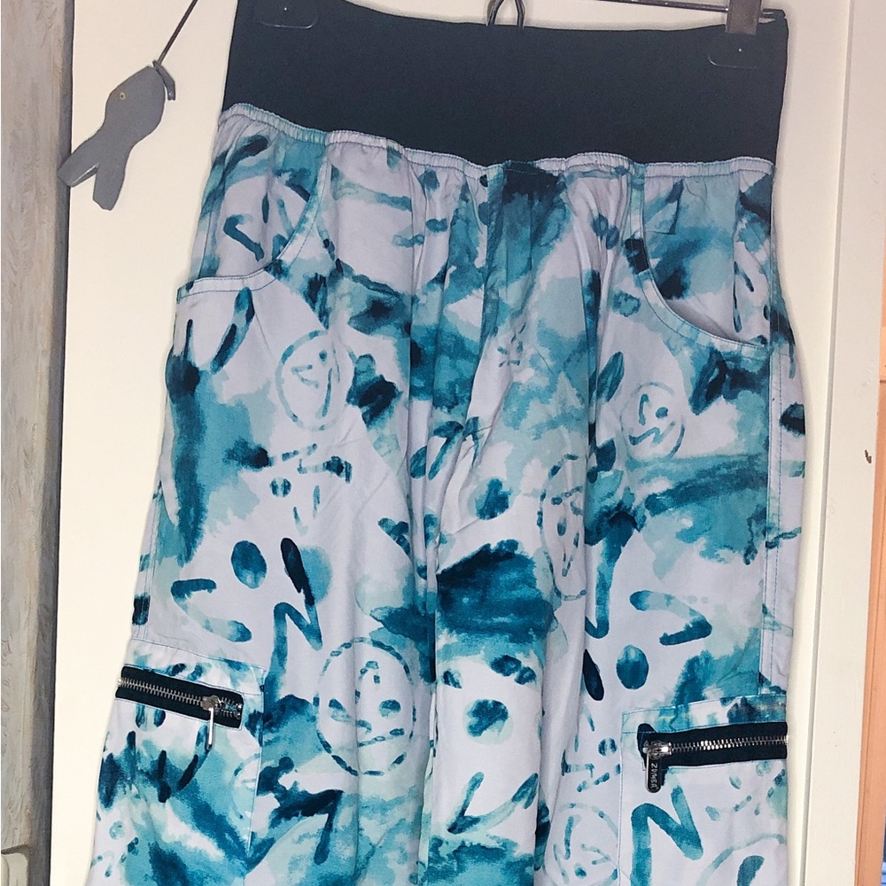 Zumba cargo pants size Large